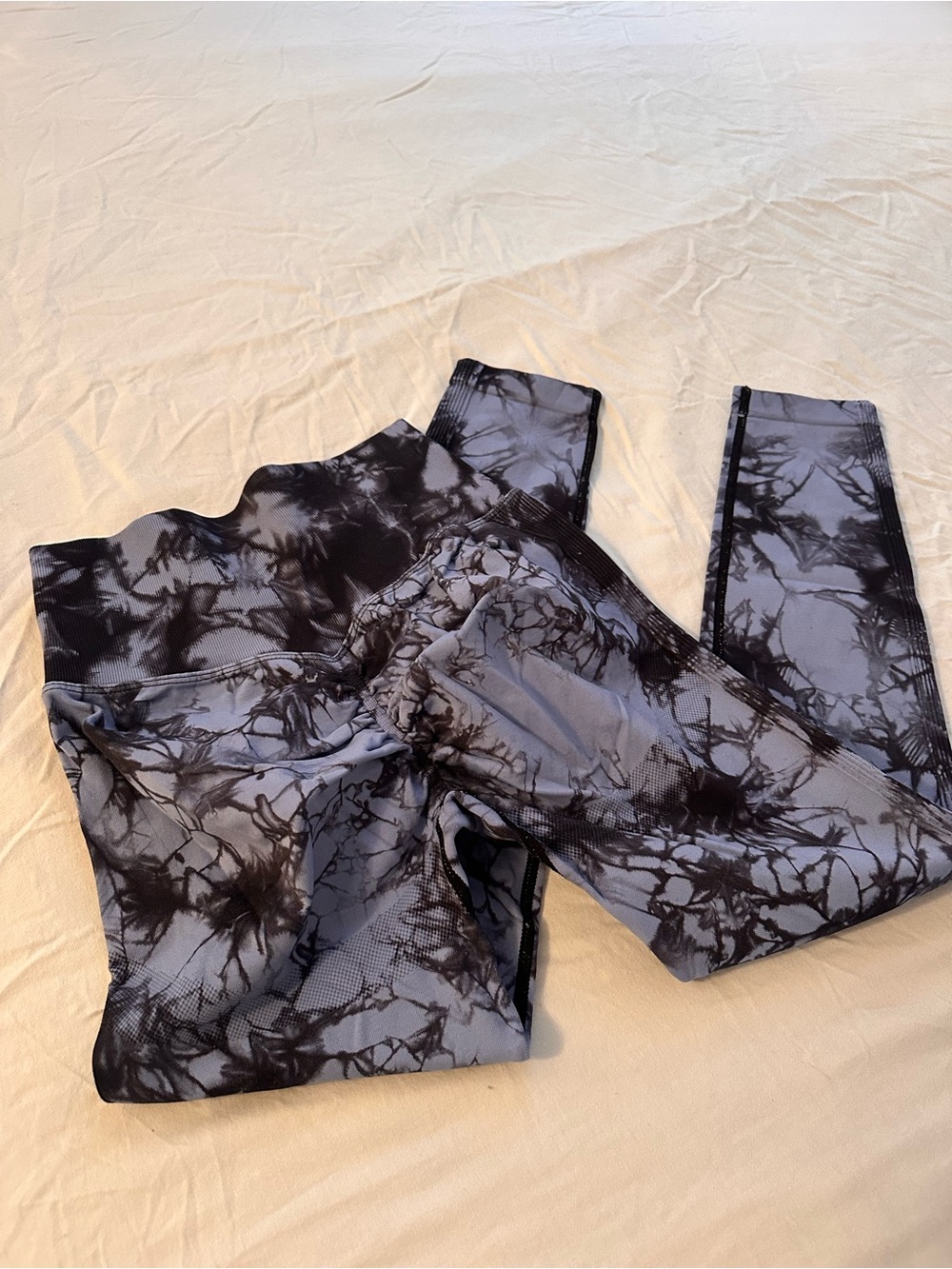 Tie-Dye Performance Leggings - Black/Grey